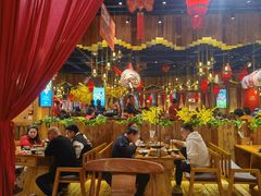 -老滇山寨•云南特色菜•地方菜•民族风情歌舞表演(金碧店)