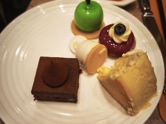 -怡聚轩全日制自助餐厅(大中华喜来登酒店)