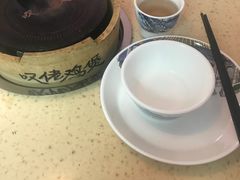 -芳村榕树头叹佬鸡煲(体育西店)