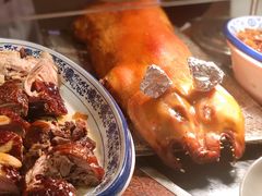 烤乳猪-怡咖啡海鲜自助餐厅(浦东香格里拉店)