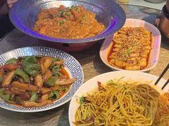 -巴特餐饮6加1音乐餐吧·新疆菜