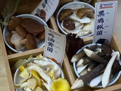 -阿婆情腊排骨火锅(金虹路店)