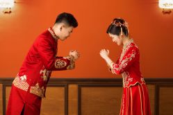 -雪中彩影婚纱摄影·微光艺术中心