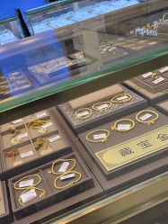 -老鳳祥銀樓(八佰伴店)