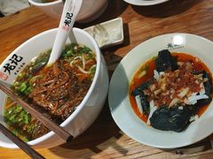 -湘人龙记老长沙米粉(鸟巢店)