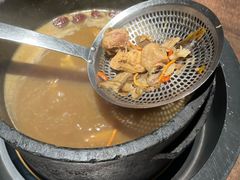 -蘑界·野生菌火锅(深业上城店)