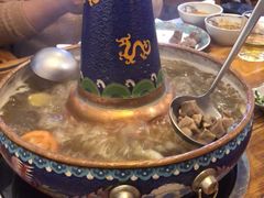 -毛辣果·贵州红酸汤牛肉火锅(西单店)
