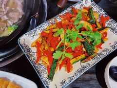 -乐山食古香跷脚牛肉