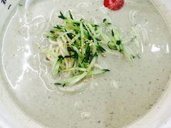 -服务大楼冷面(延大店)