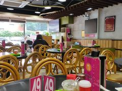 大堂-华辉拉肠(小北路店)