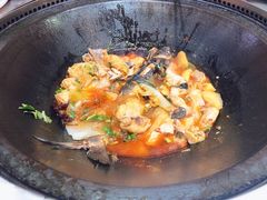 -老刘生态大鱼坊铁锅炖鱼(赛马场店)