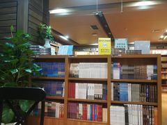 -新华书店(沙坪坝书城店)