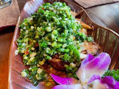 大理风味葱椒鸡-花马天堂云南餐厅 Lost Heaven(外滩店)