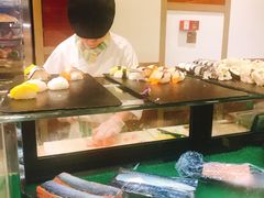 -大中华希尔顿酒店-念自助餐·嗨啤·小龙虾