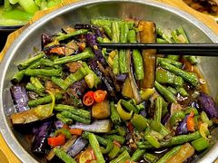 -花卉鱼庄(嘉园文景苑店)