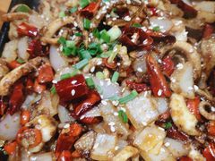 -琥珀老六龙虾(四里河店)