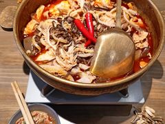 -毛肚向右·川渝毛肚王(经开永旺店)