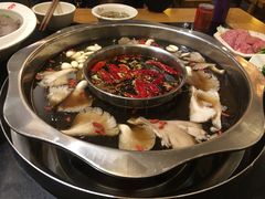 -锅首鲜品火锅(鸳鸯店)