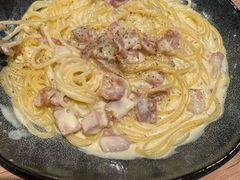 -玛格萝妮比萨屋(四平店)