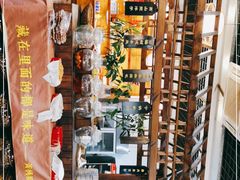 -黄桷树曹家私房菜(江与城店)
