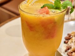 缤纷水果茶-WOKKA by艮上(中海环宇荟店)