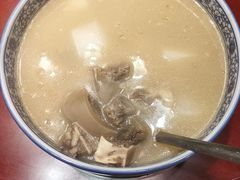 老火牛尾汤-牛头鱼庄·地道广西菜(西明店)