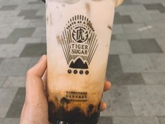 波霸厚鮮奶-老虎堂黑糖专壳 (尖沙咀乐道店)