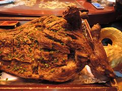 毡房鸿运烤全羊局部-大汗行宫园林餐厅