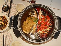 -阿瓦山寨·湘菜现炒·剁椒鱼头王(咸阳总店)
