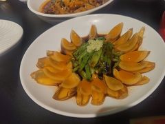 -辣尚瘾·烤鱼·新川菜(牡丹园直营店)