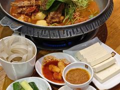 -喇喇排骨火锅·传统韩式脊骨汤(望京西园总店)