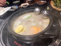 -大匠工房古船木艺术餐厅·猪肚鸡专门店(长白仙岛店)