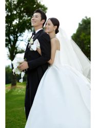 -巴黎婚纱摄影工作室