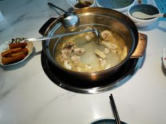 -三个椰子·现砍椰子鸡(金源CBD店)