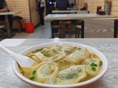 荠菜肉大馄饨-利达汤圆馄饨(川公路店)