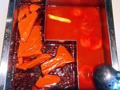 鸳鸯锅-红鼎坊·老成都火锅(新南门店)