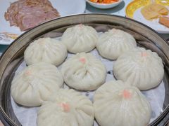 传统三鲜包子-狗不理(贵宾楼店)
