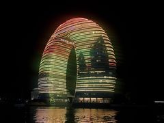 -湖州太湖旅游度假区-月亮广场