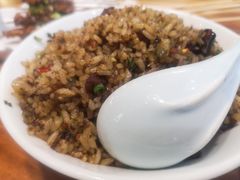 -怪噜范·老贵阳街头名小吃(数博万达店)