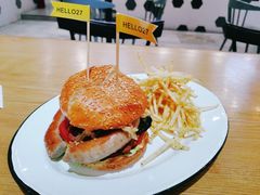 -HELLO 27 意面·沙拉·帕尼尼