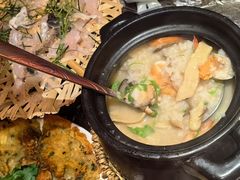 海鲜砂锅粥-官塘鱻鱻鱼生·潮汕生腌·砂锅粥(西马路总店)