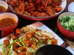 -虾弄弄海派小龙虾·牛羊蝎子火锅
