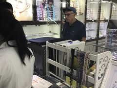 -华彬眼镜专业渐进配镜(潘家园店)