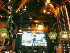 -胡桃里乐队酒馆(鎏嘉码头店)