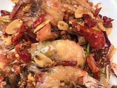 -老东镇啤酒屋海鲜加工·蒸汽海鲜·海鲜烧烤(台东店)