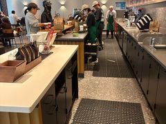 -星巴克臻选(周浦万达店)