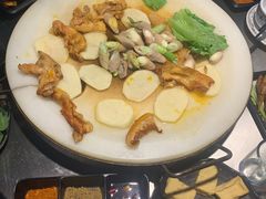 -冰冰龙虾·江湖菜·花园江景餐厅