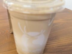 九州草莓丝绒拿铁-瑞幸咖啡(太阳百货店)
