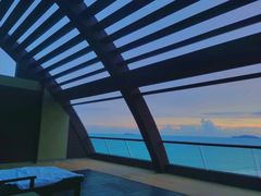 -三亚湾海居铂尔曼度假酒店