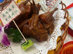 -津津名菜馆(绝没分店)